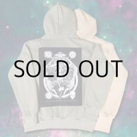 END BACK PATCH HOODIE