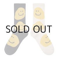 STAYGOLD×HIPPI "SMILE" socks